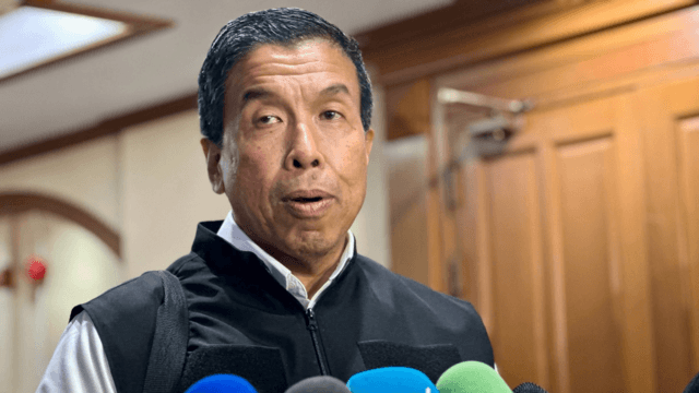 BKK governor apologises after flood victim scolded by official BKK governor apologises after flood victim scolded by official