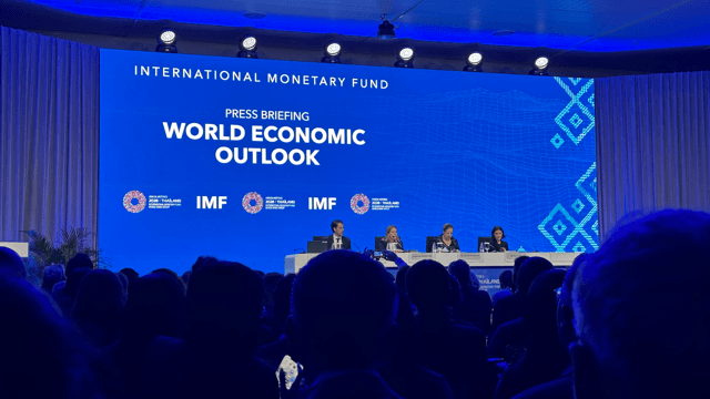 IMF upgrades Thai GDP outlook to 2.1% IMF upgrades Thai GDP outlook to 2.1%