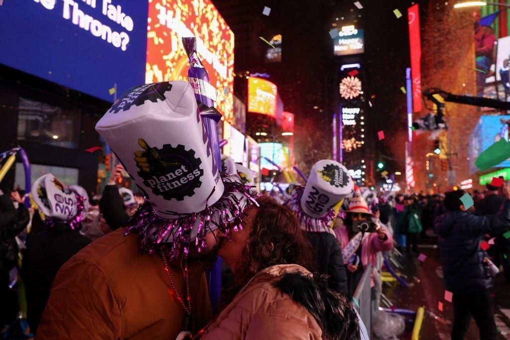 Happy New Year 2025 from around the world Happy New Year 2025 from around the world